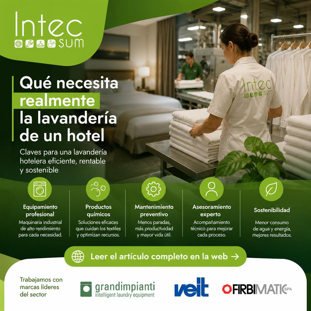 Lavandería industrial de un hotel con maquinaria profesional, operarios especializados y procesos eficientes de lavado.